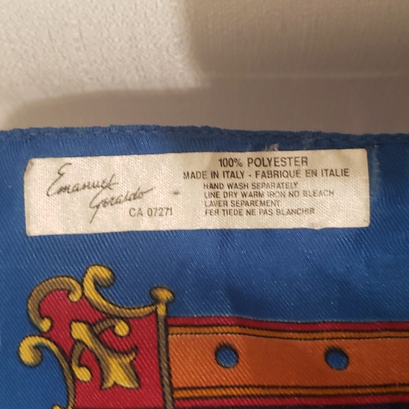 Emanuel Geraldo Scarf - Picture 2 of 4